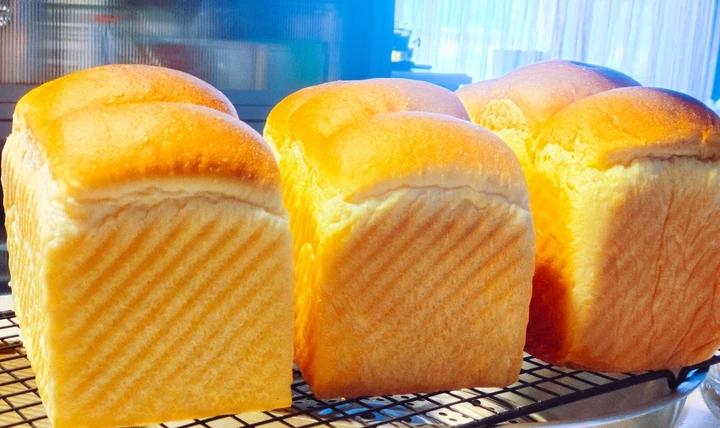 波兰种.全蛋北海道吐司（超浓的奶香味）