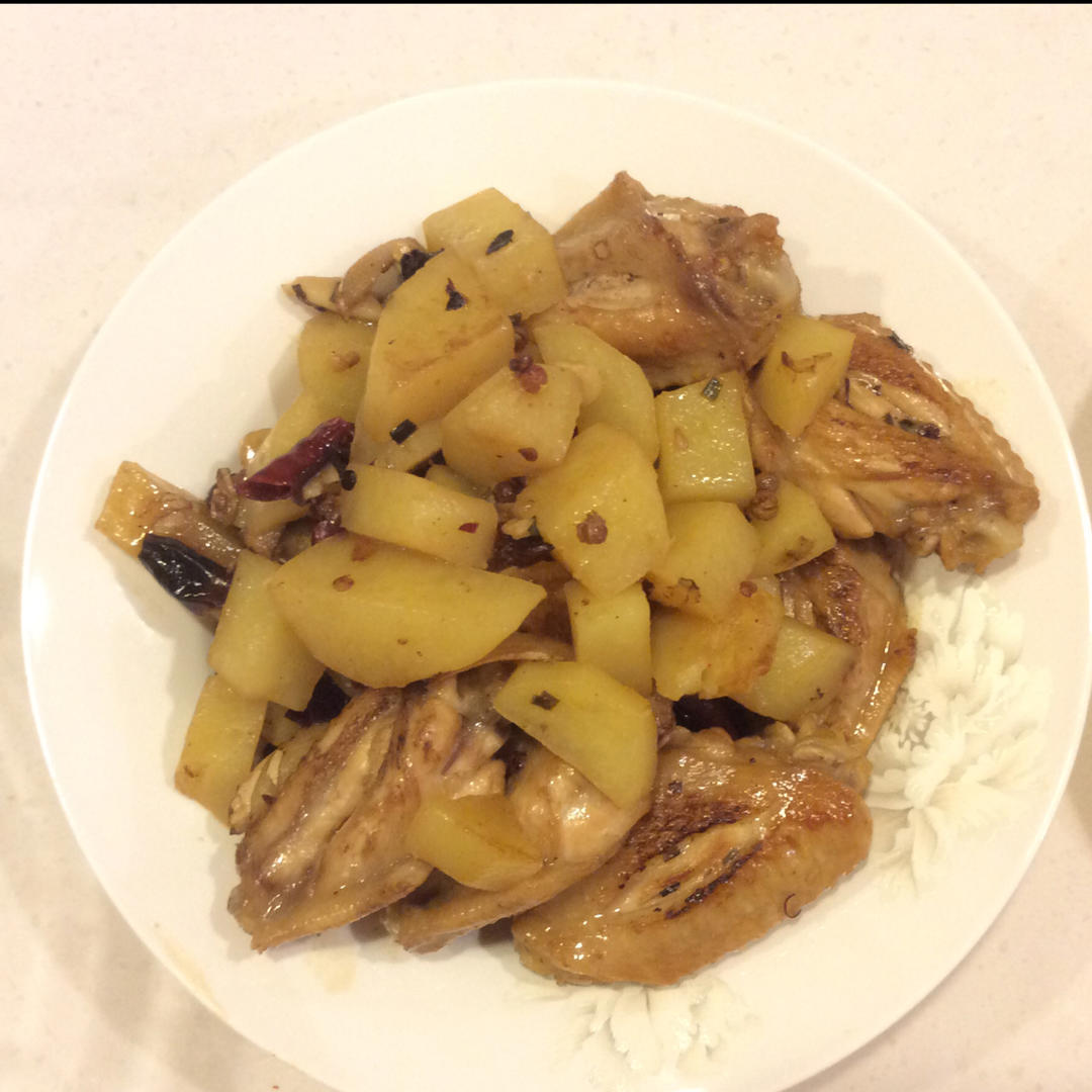 土豆炖鸡翅（快手零失败）