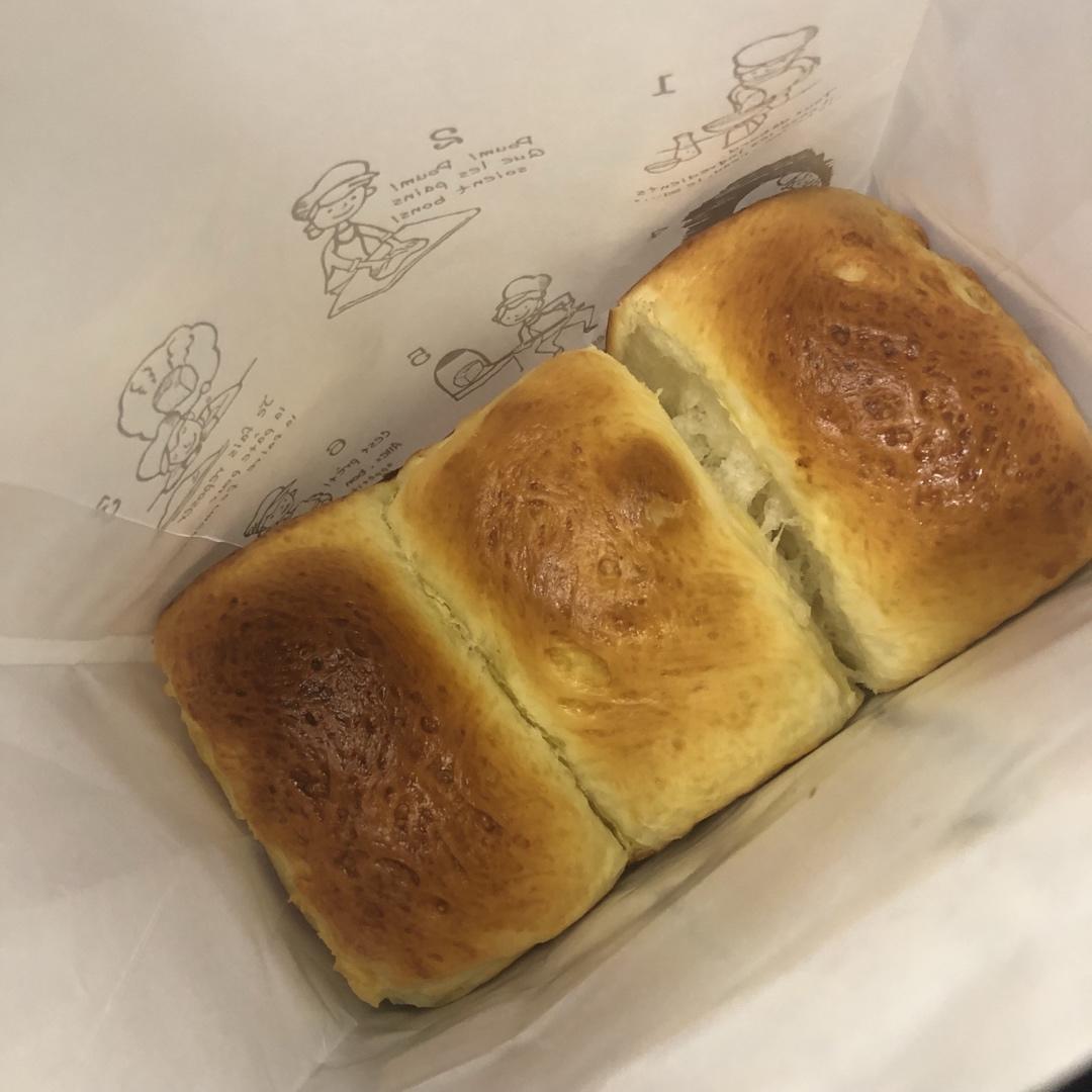 最好吃的牛奶吐司妃娟的100%中种北海道牛奶吐司奶油吐司