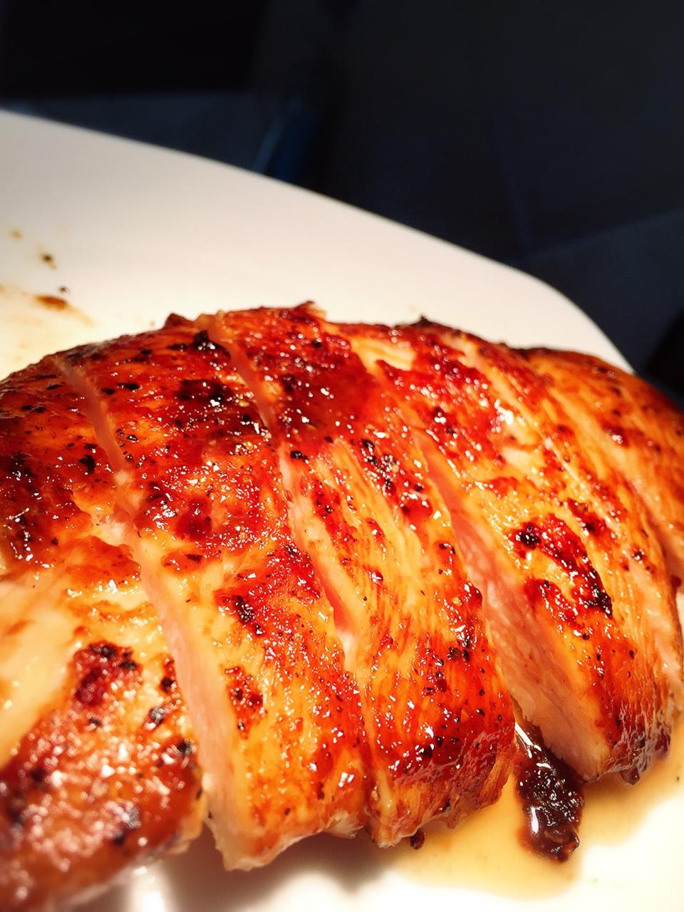 健身厨男版：香煎滑嫩鸡胸肉，全网最流行的鸡胸吃法！