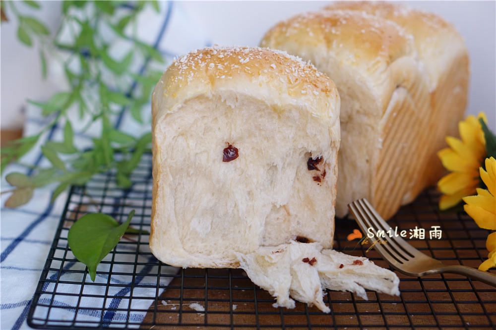 最蓬松的汤种吐司做法，健康无添加！的做法