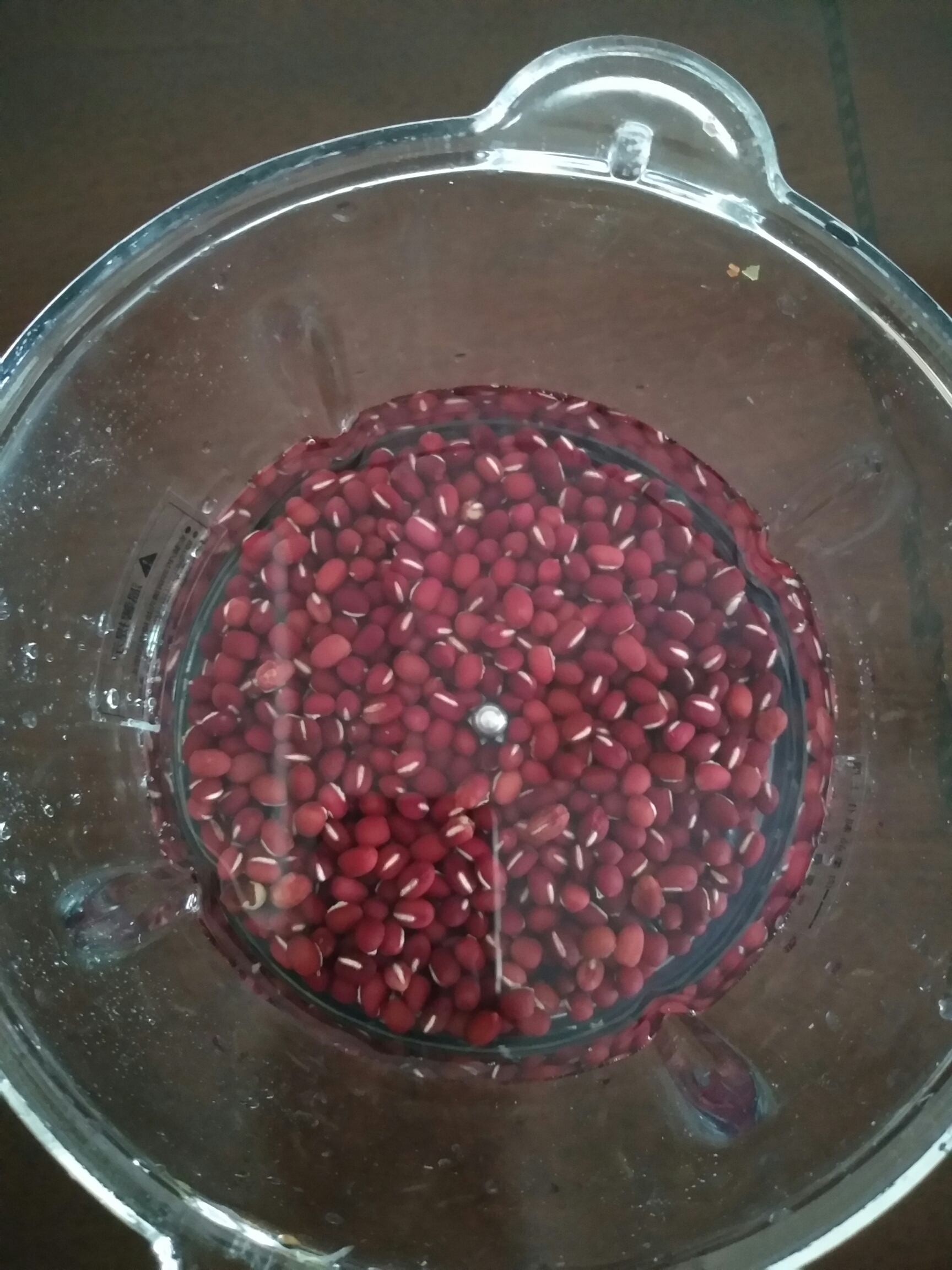 自制传统水洗红豆沙馅的做法 步骤1