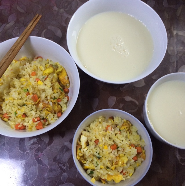 胡萝卜蛋炒饭