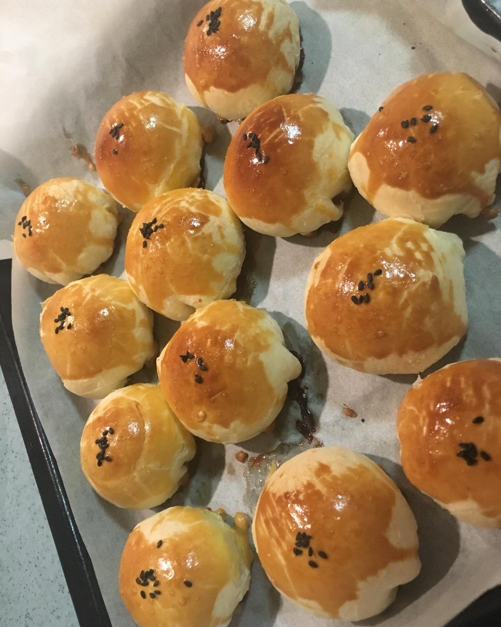 泳式鲜肉榨菜月饼