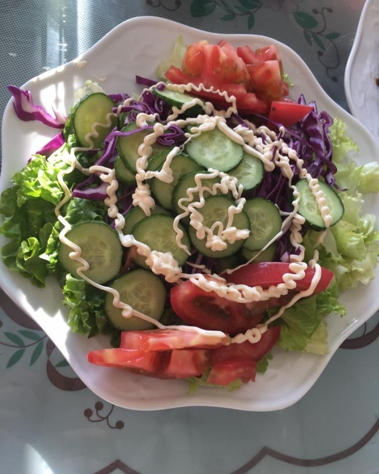 【蔬菜沙拉图片】由由yy_下厨房