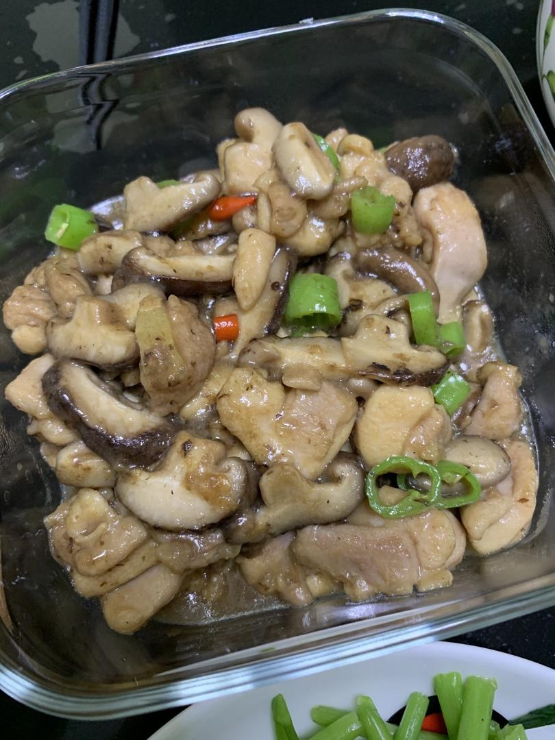 香菇滑鸡