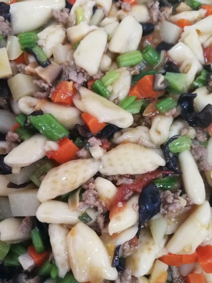 【烩麻食】陕西面食花样多，粗中有细手儿巧！
