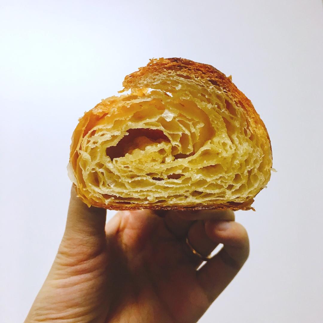 干酵母液体酵头可颂 Poolish Croissant（来自德州农民最有用的可颂制作小贴士）