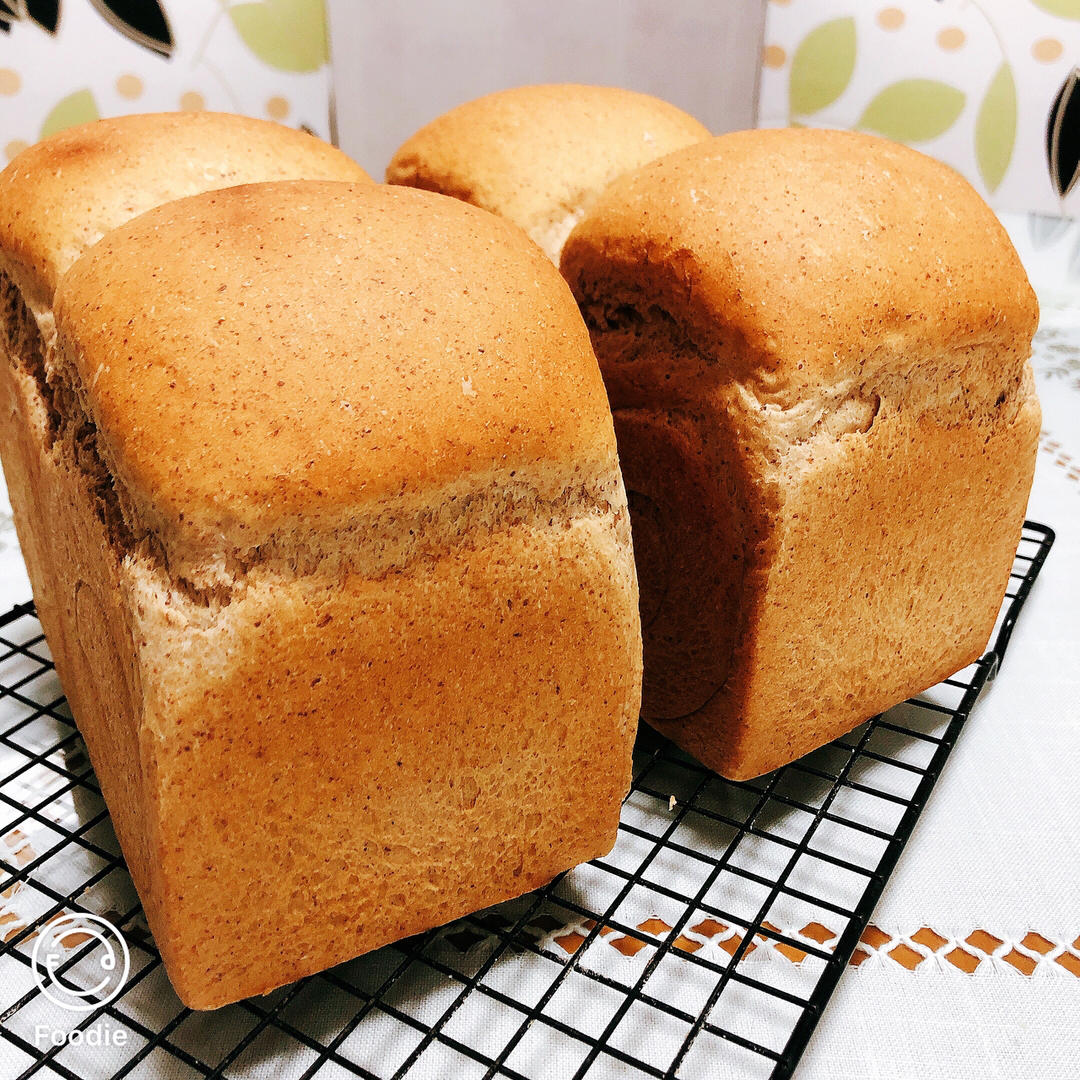 【健康烘培】超低卡黑全麦吐司