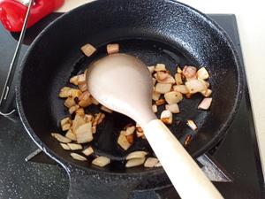 咖喱香肠土豆泥面包的做法 步骤3