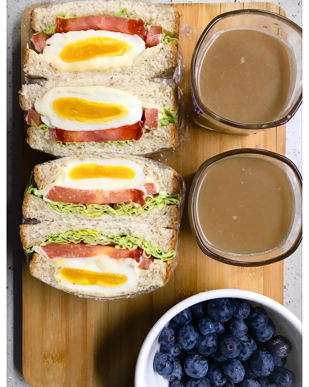 如何做超厚的沼三明治~详细tip！牛油果鸡蛋午餐肉三明治~