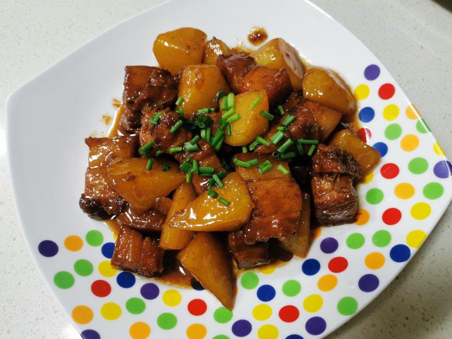 红烧肉炖土豆（丝毫不腻）