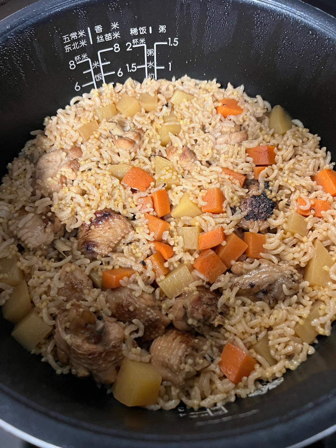 鸡翅焖饭