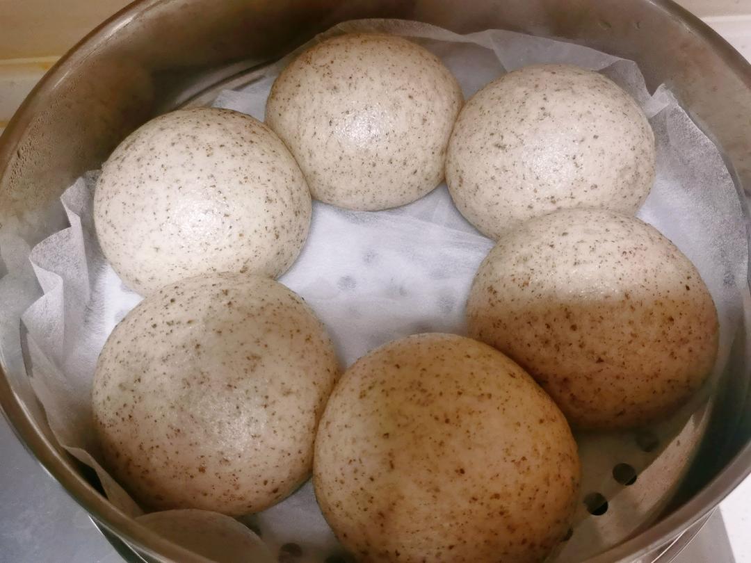 无油无糖松软的全麦馒头
