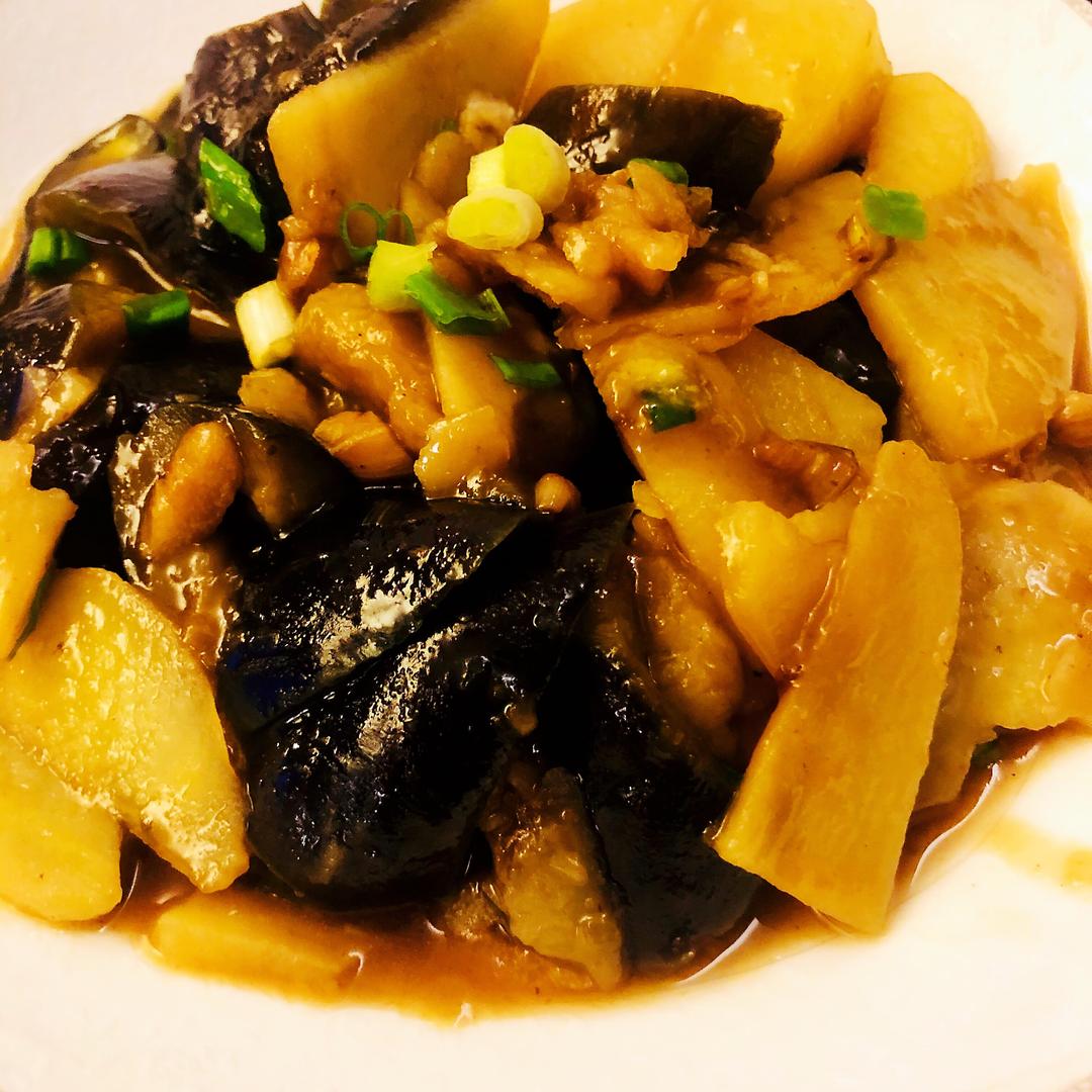 超级简单、健康少油又美味的 茄子烧土豆