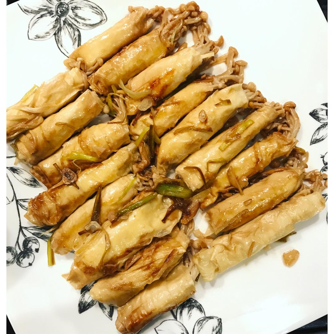 豆皮卷金针菇