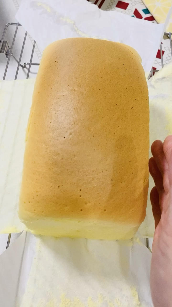 土司盒古早味蛋糕