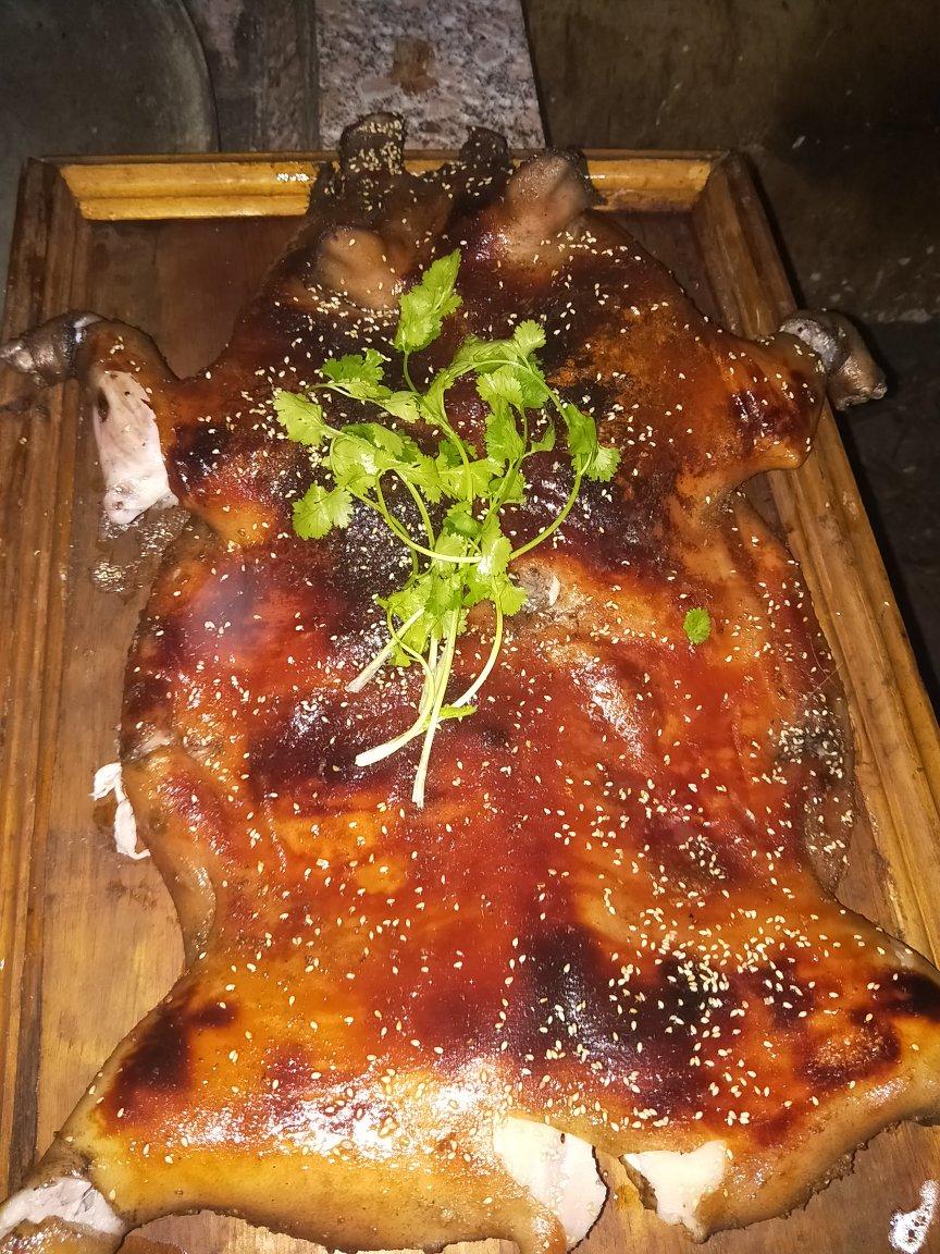 广式烤乳猪