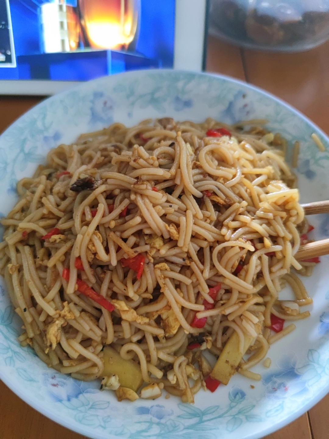 秒杀路边摊的巨好吃鸡蛋炒粉！