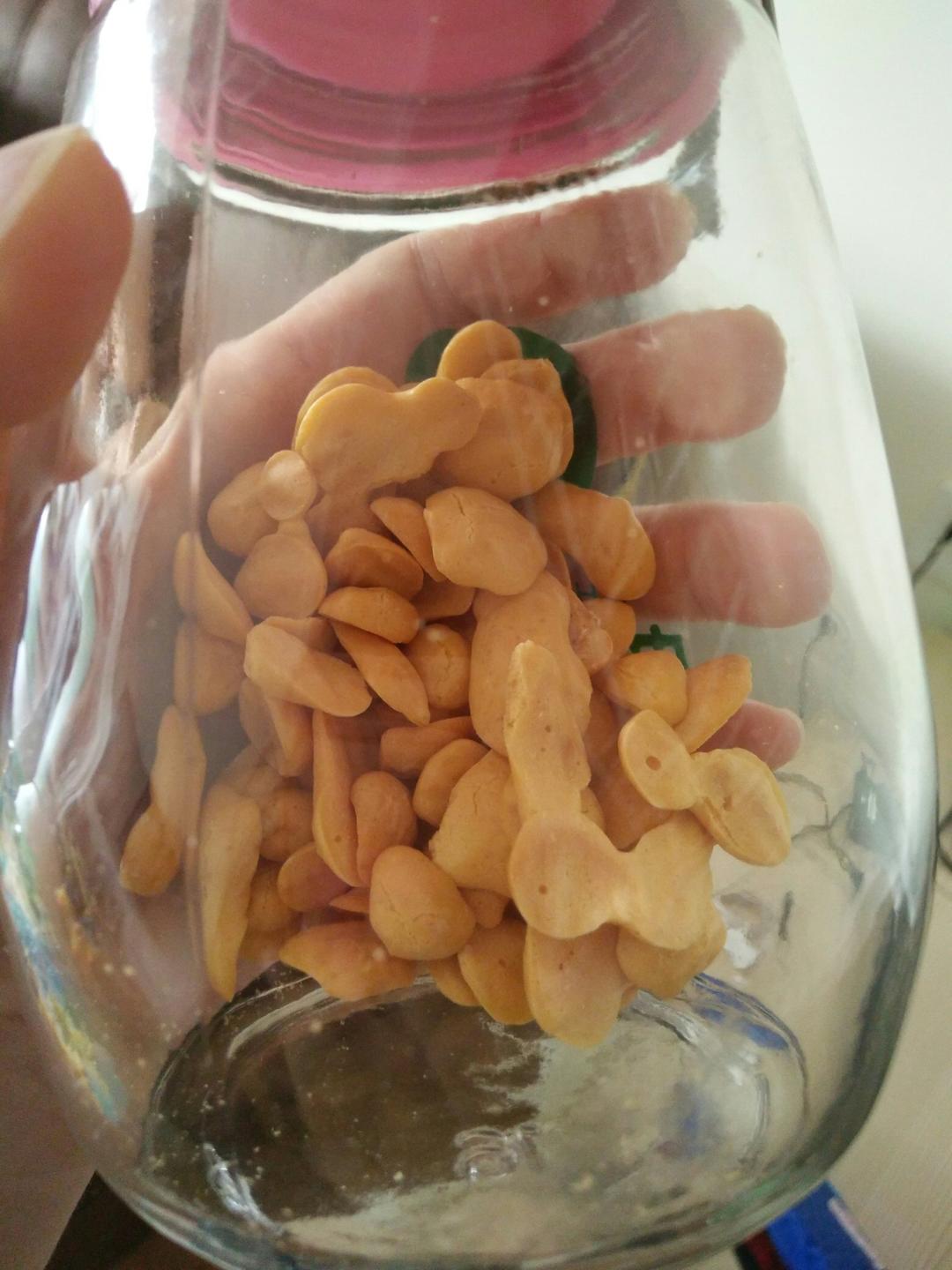 入口即化的无添加蛋黄溶豆