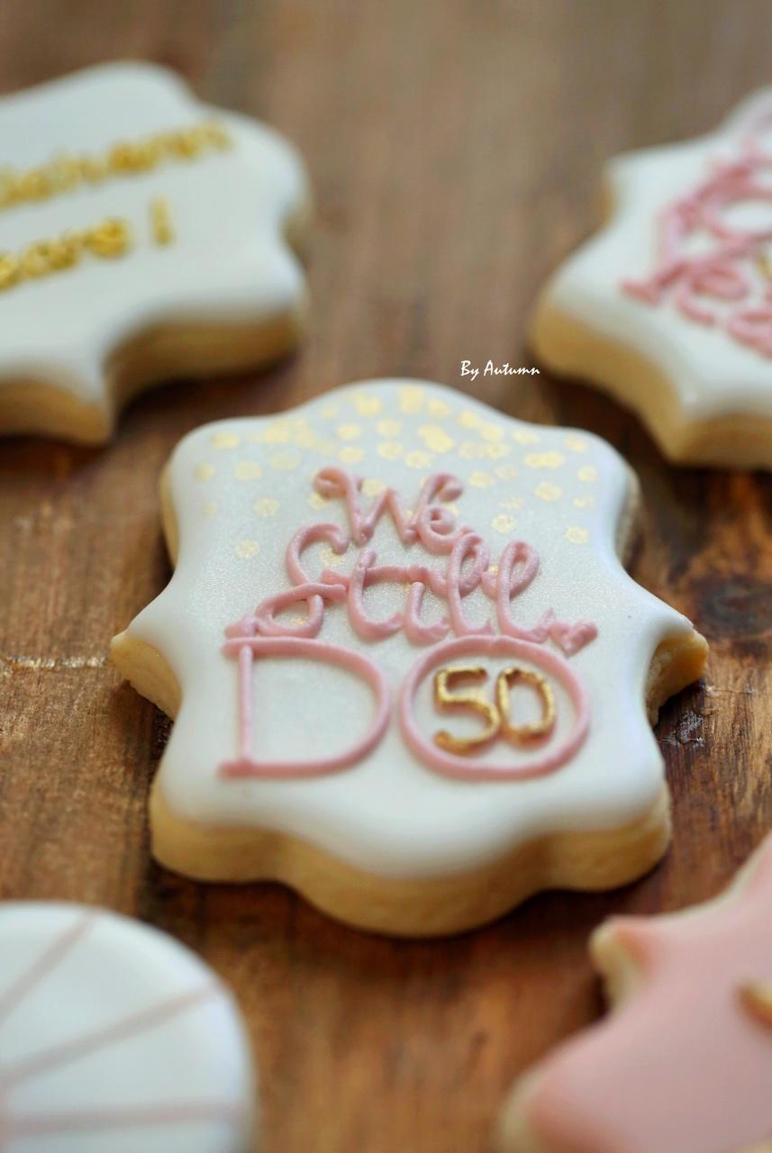 autumnq做的糖霜饼干系列3:皇家糖霜的制作和调整方法(碎碎念型菜谱超