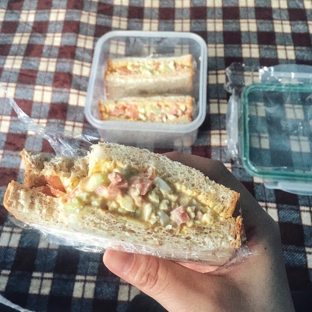 快手美味鸡蛋三明治