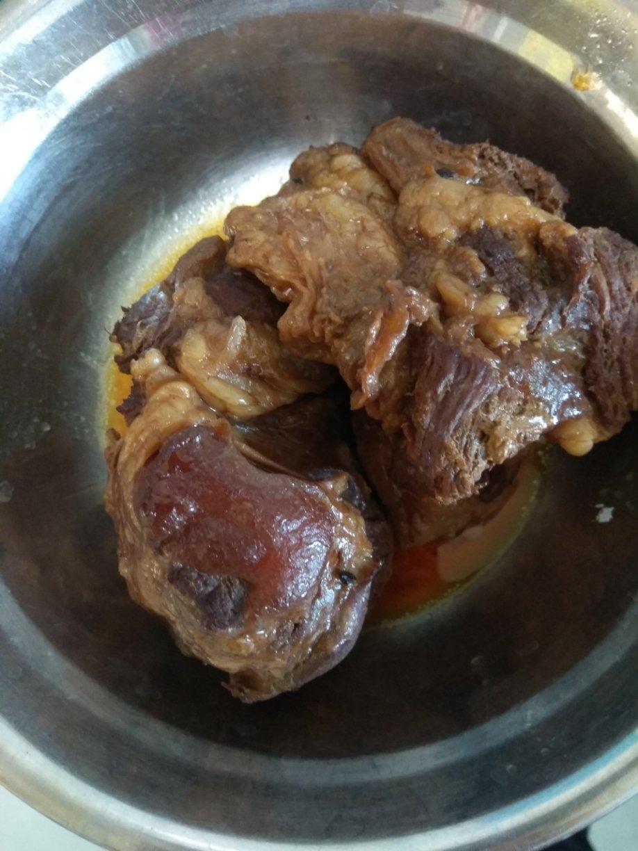 酱牛腱子肉~~（附酱猪腱子肉和卤鸡蛋做法）