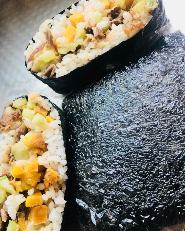不用捏的饭团(おにぎらず)