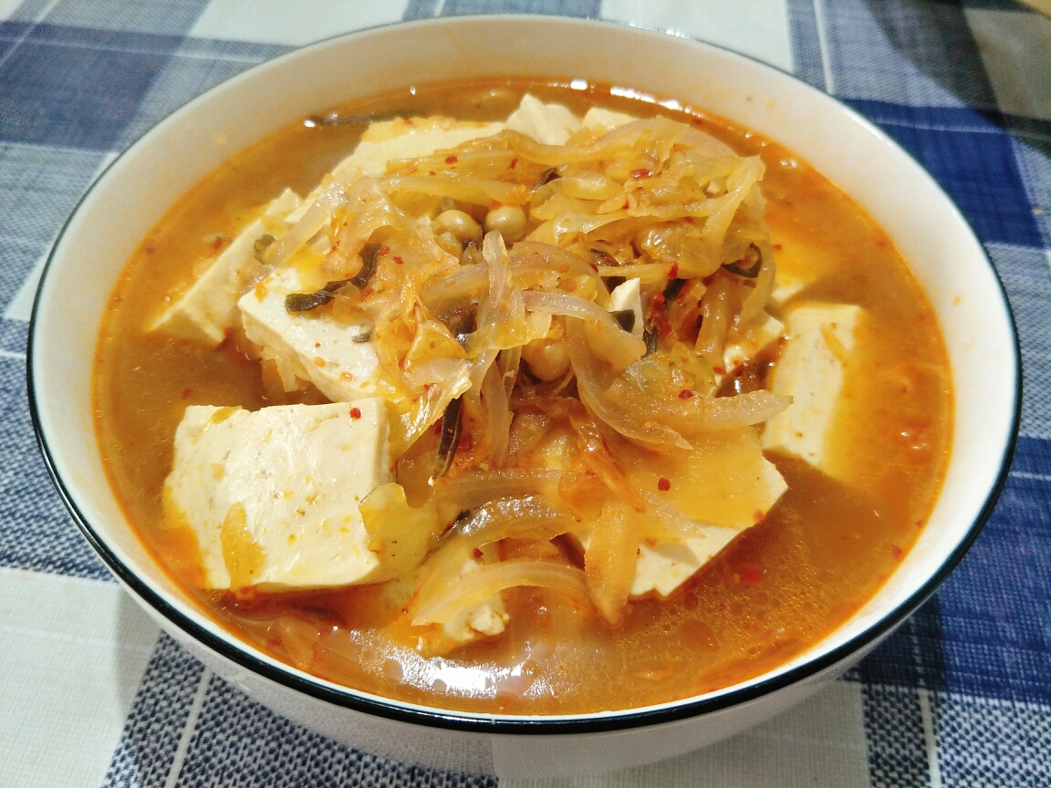 泡菜豆腐汤（暖冬必备）的做法
