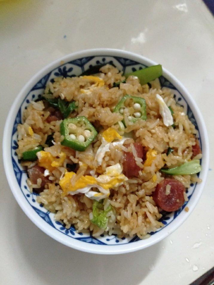 秋葵香肠炒饭