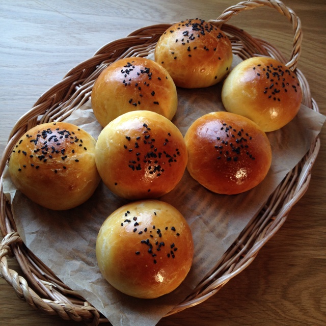 成型简单适合甜味素材的一款面包方子