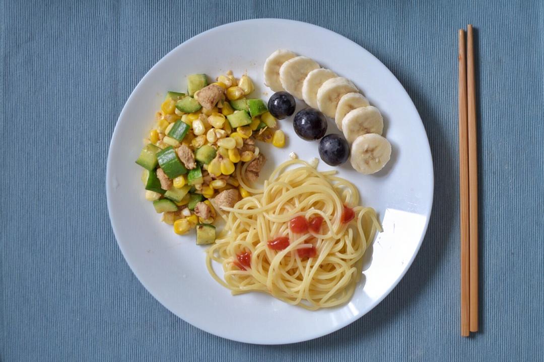 胡萝卜黄瓜鸡胸肉