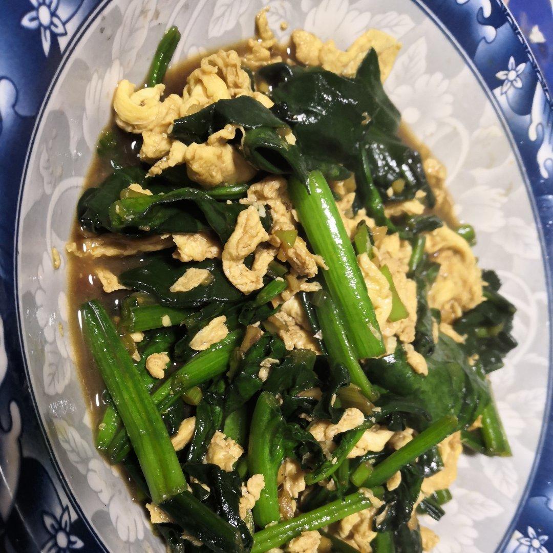 菠菜炒鸡蛋