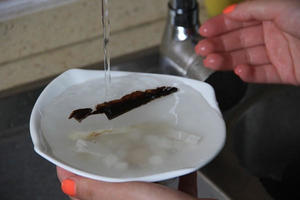 莽林灵芝茯苓排骨汤的做法 步骤2