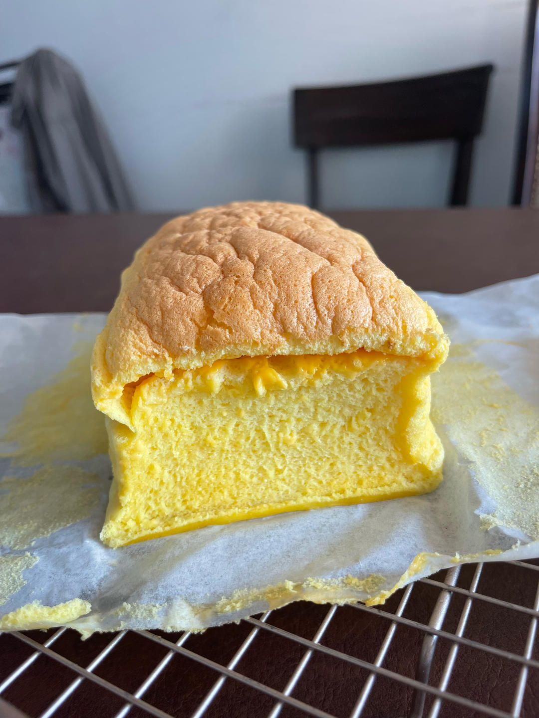堪比柯基屁股
爆浆芝士🧀古早蛋糕