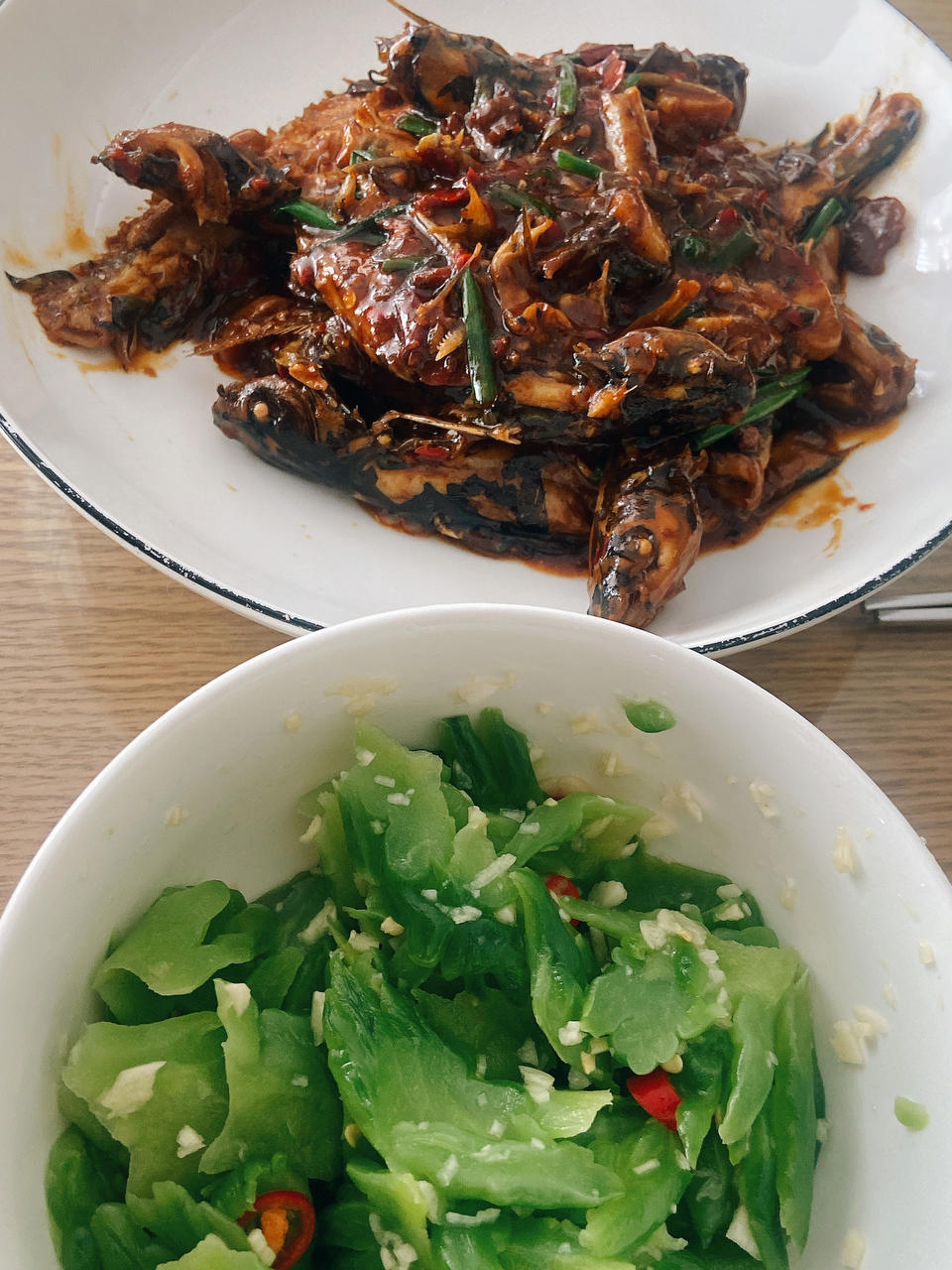 厨师长教你：“辣拌苦瓜”的家常做法，鲜辣开胃，口感爽脆