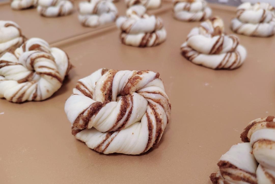 非传统的超软肉桂卷