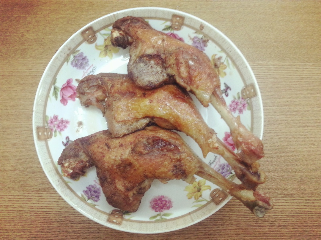 香酥鸭腿