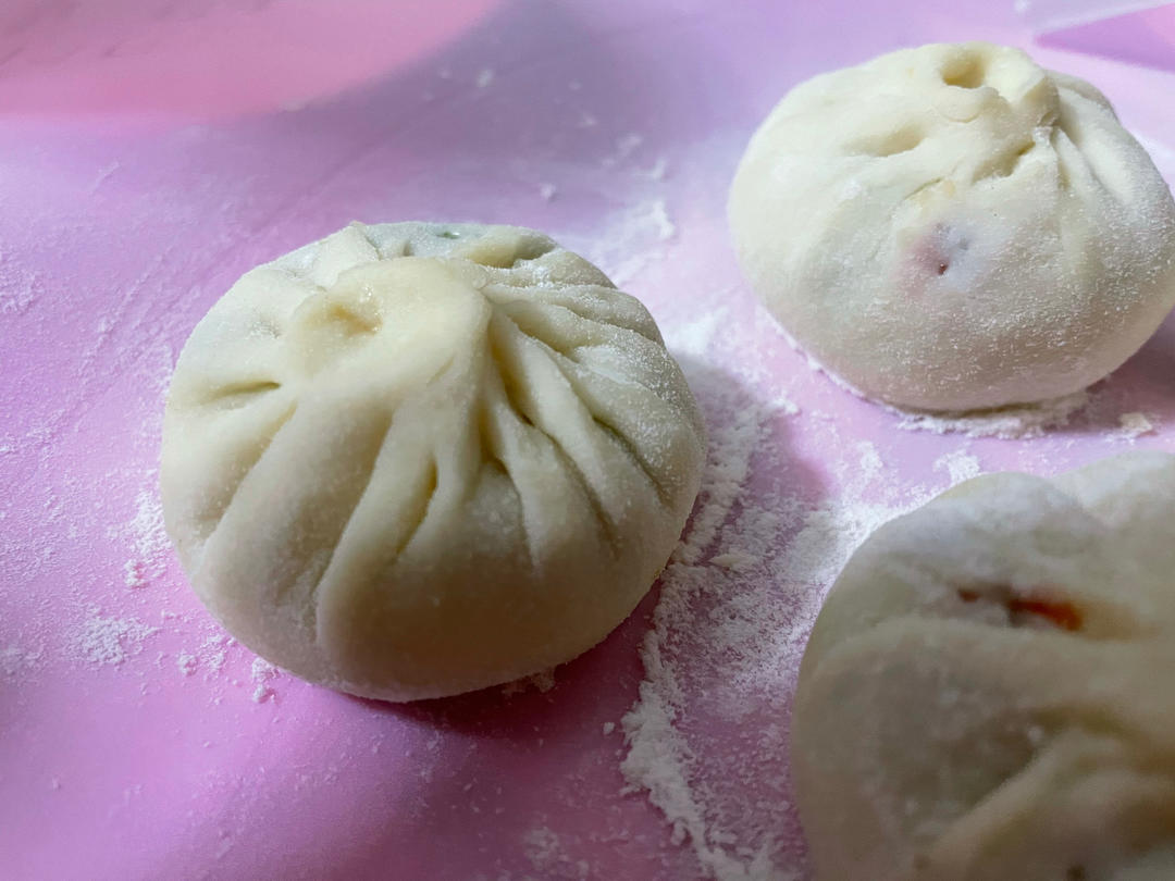 胡萝卜香菇肉包