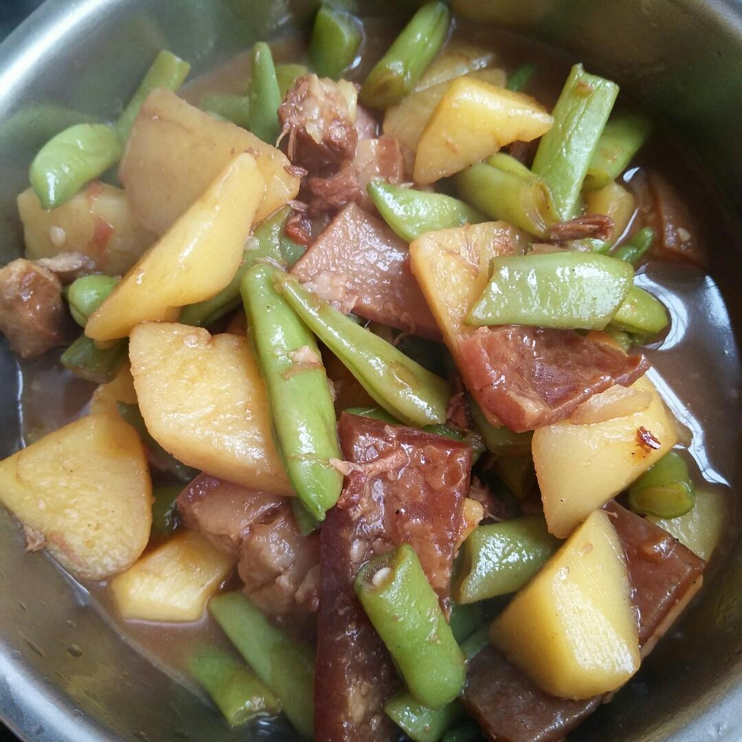 土豆炖豆角