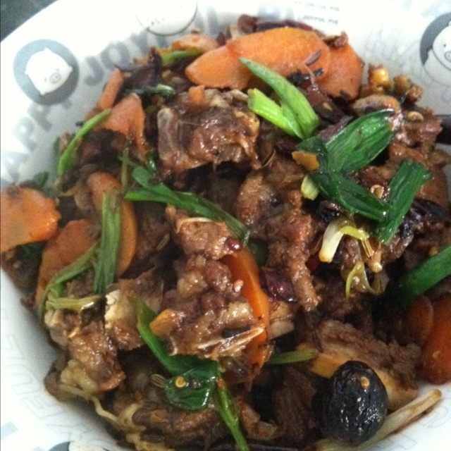 干锅蒜苔孜然羊肉