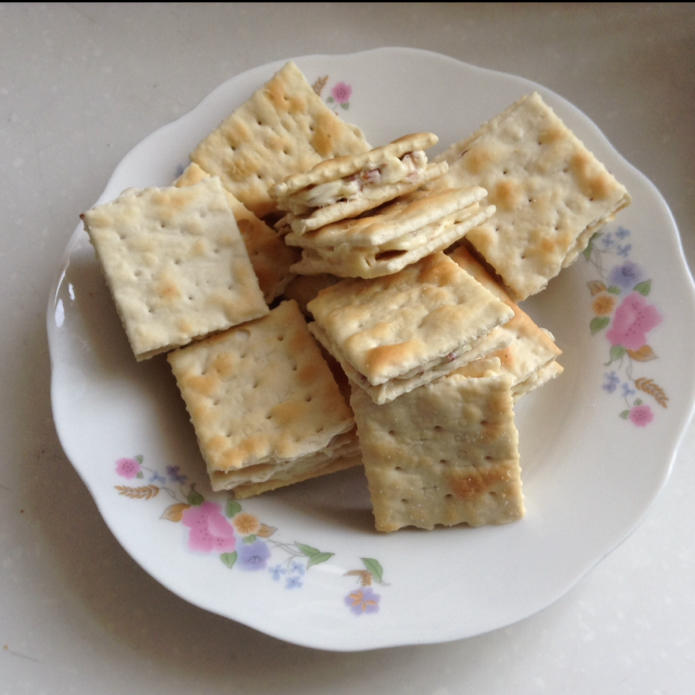 牛轧糖夹心苏打饼干