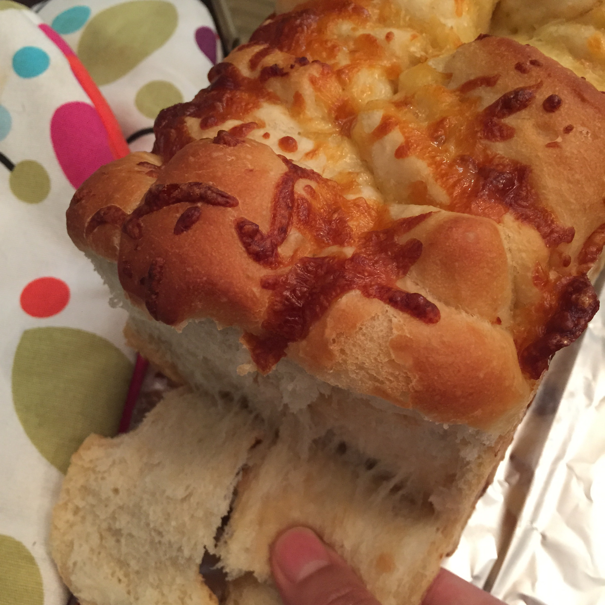绵软蒜香芝士手撕面包Pull-apart bread