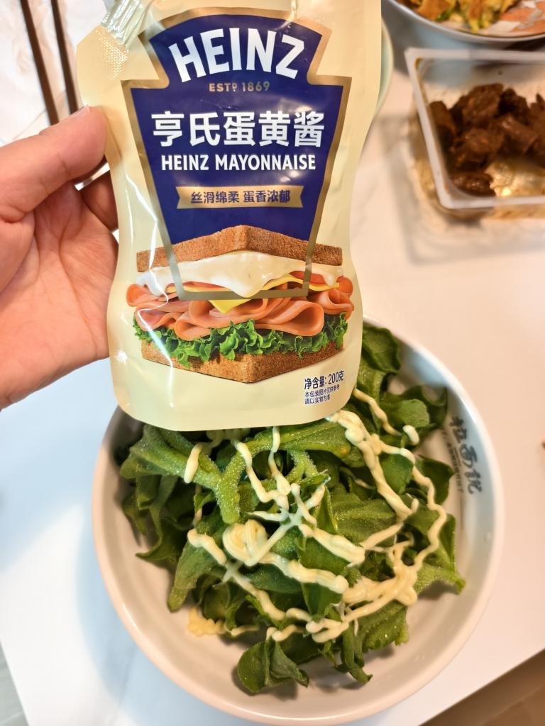 早餐三明治 用亨氏蛋黄酱