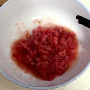 西红柿蛋饼 平平淡淡的生活的做法 步骤2