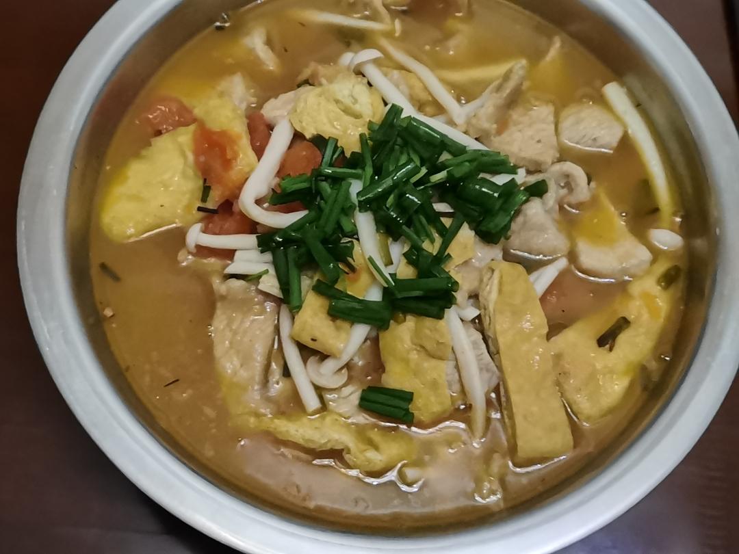 番茄滑肉煲｜酸爽开胃！肉片超级嫩滑