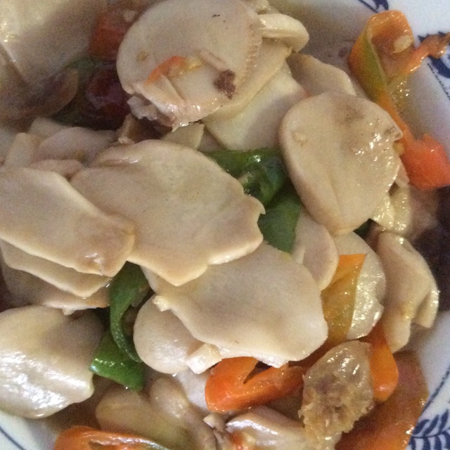 青椒炒鸡腿菇