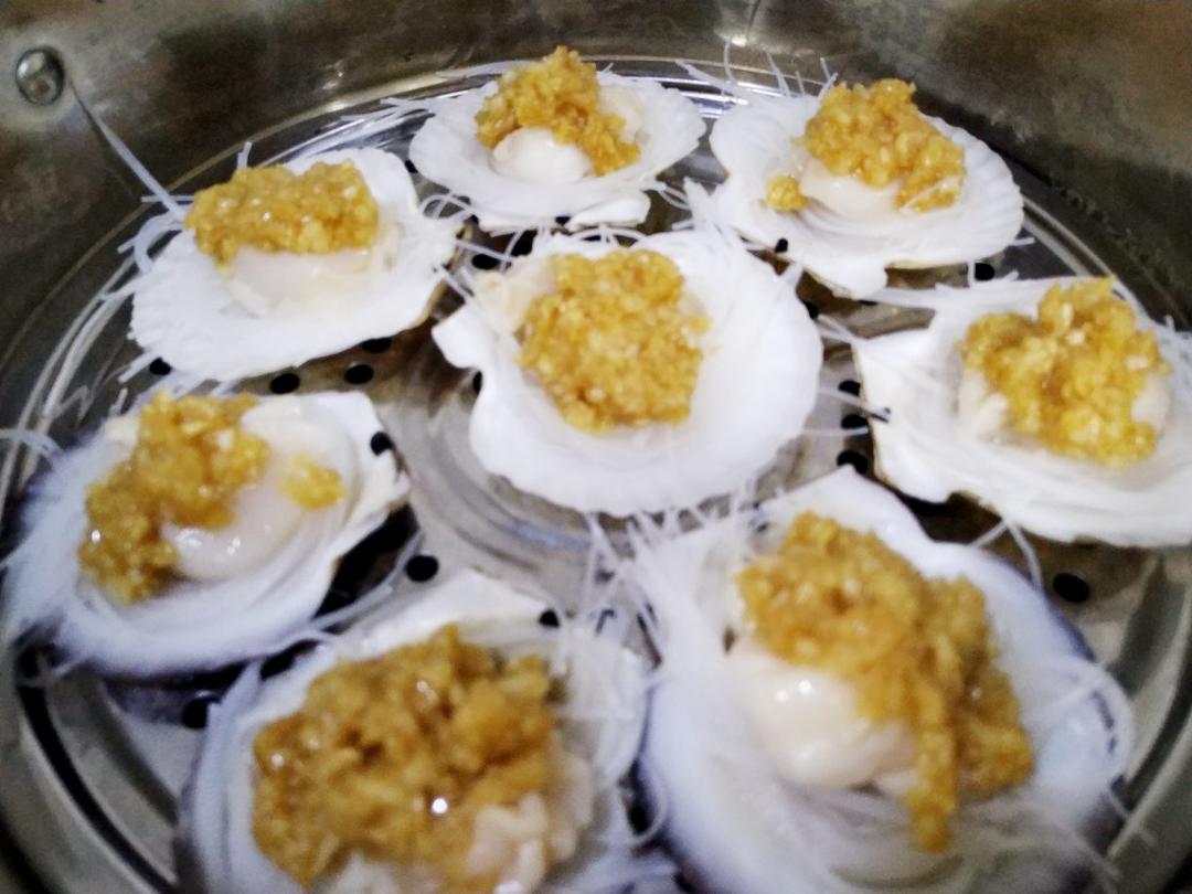 蒜蓉粉丝蒸扇贝