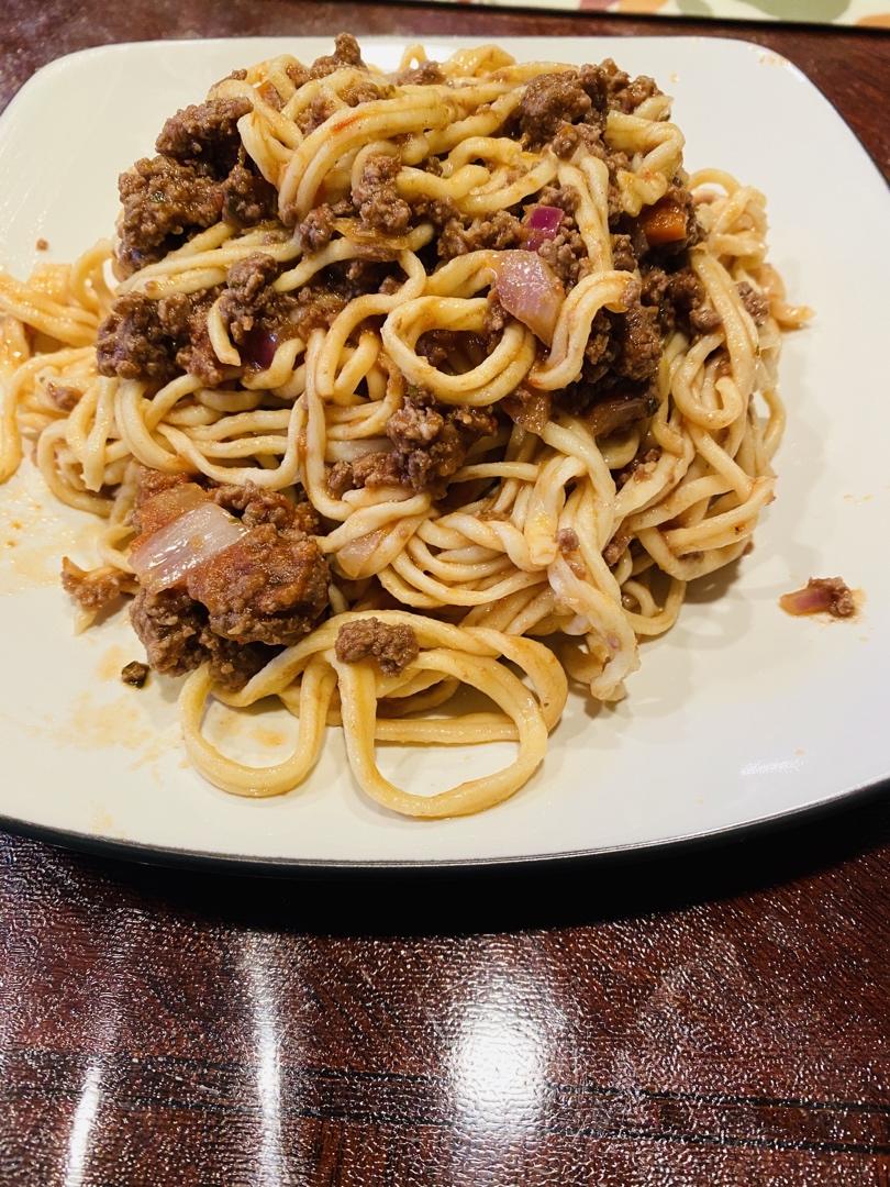 番茄肉酱意大利面