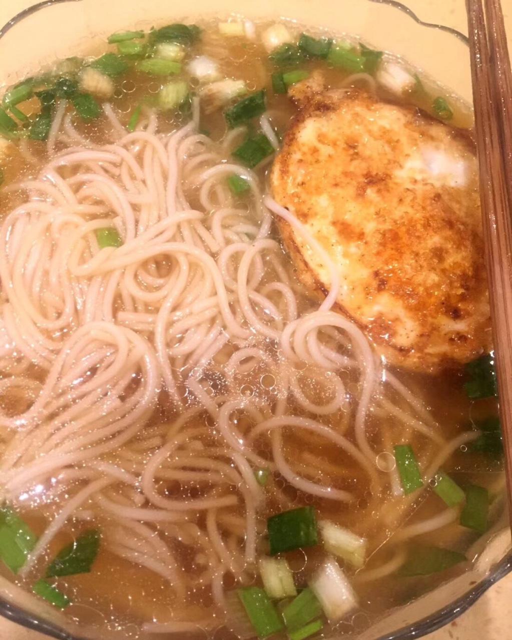 简单却鲜美的酱油面（传家面）